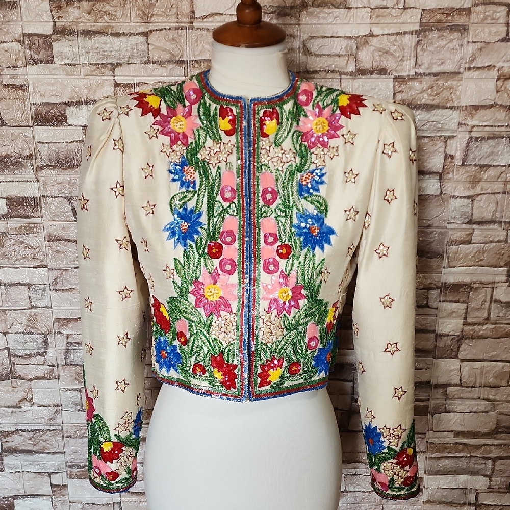 Jeanette For St Martin Sport Floral Embroidered Cream Jacket Shoulder pads